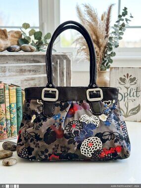 Vintage Split Hawaiian Floral Print Shoulder Bag with Silver Buckle Detail